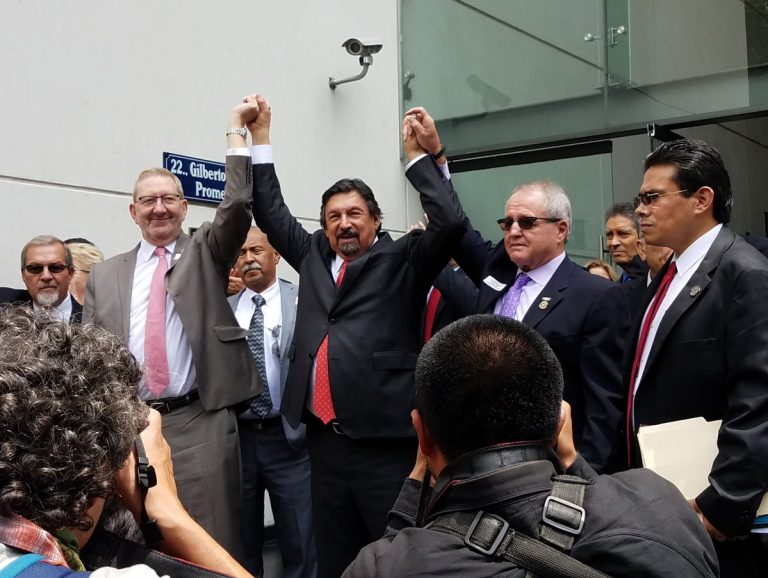 Los que hayan cometido abusos, que se atengan a las consecuencias: Gómez Urrutia