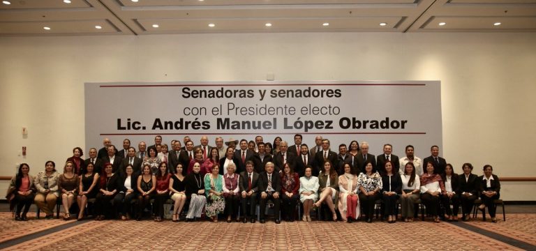 Ofrece Monreal reducir 1,500 mdp de presupuesto al Senado