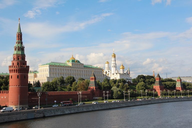 Kremlin considera «hostiles» nuevas sanciones de Estados Unidos contra Rusia