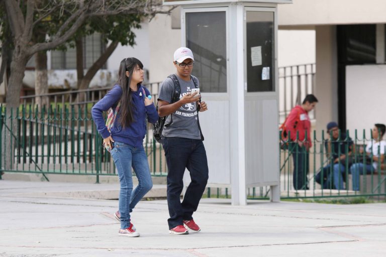 Impactan problemas de salud emocional a universitarios