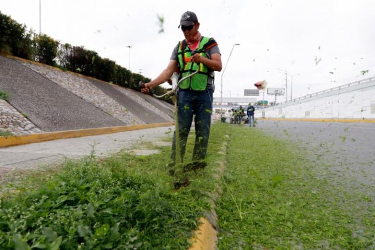 Trabaja Gobierno Municipal en limpieza y reparación de infraestructura urbana