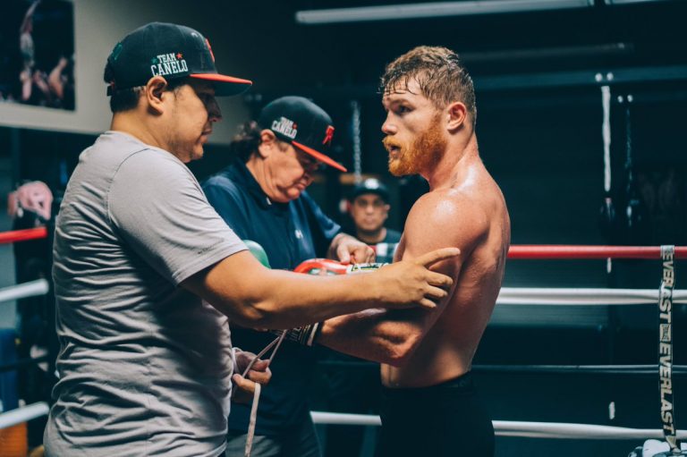 Canelo Álvarez quiere regresar al ring en diciembre