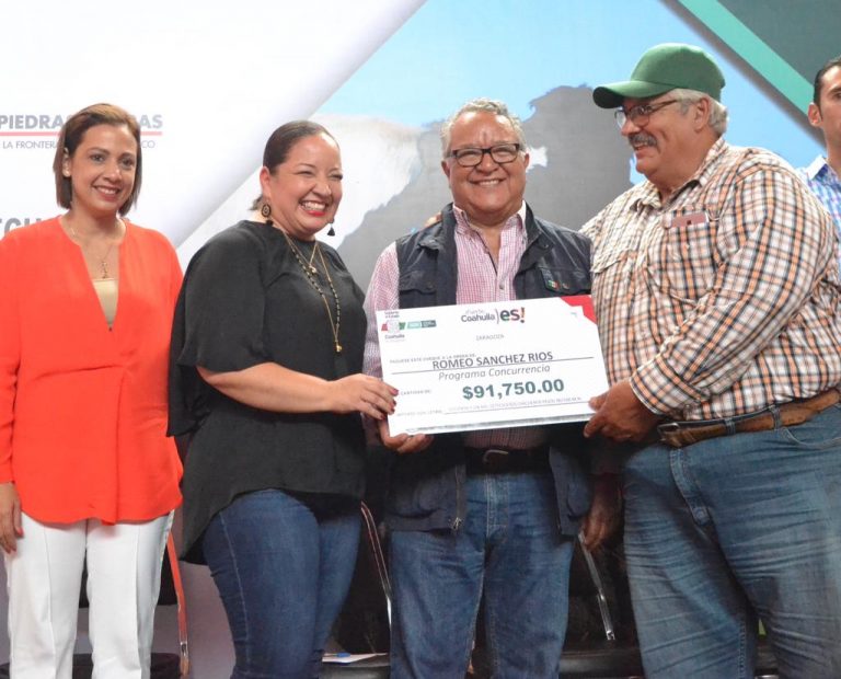 Entregan apoyos por 10.5 mdp a productores de 10 municipios de la región norte