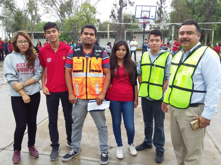 Prepara Ateneo Fuente a sus alumnos para emergencias       