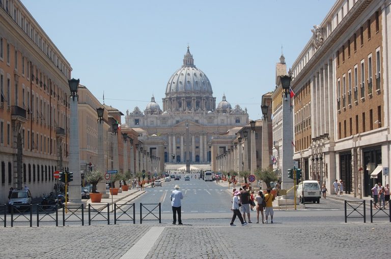 El Vaticano suspende por 10 años a sacerdote español por abusos