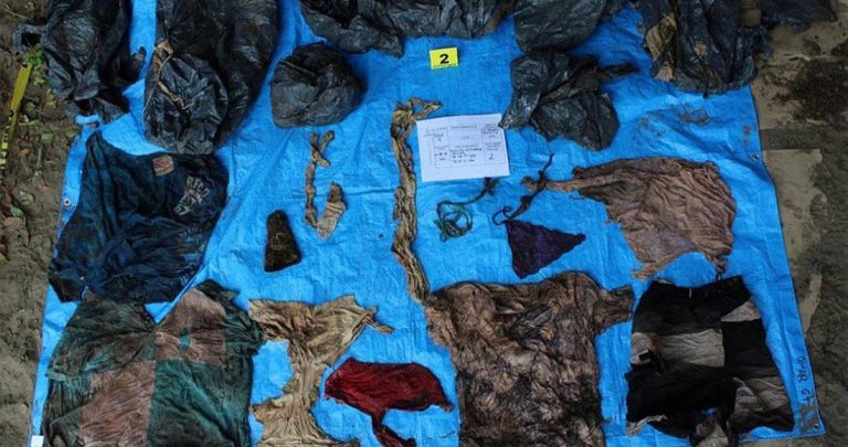 Hacen fila 300 familias para buscar a su gente entre restos de la gran fosa en Veracruz