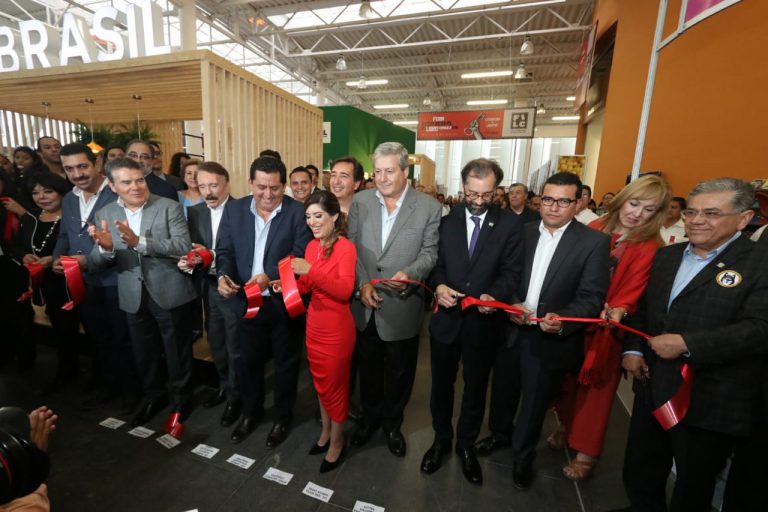 Inauguran la 21 Feria Internacional del Libro de Coahuila, el evento literario más importante al norte del país