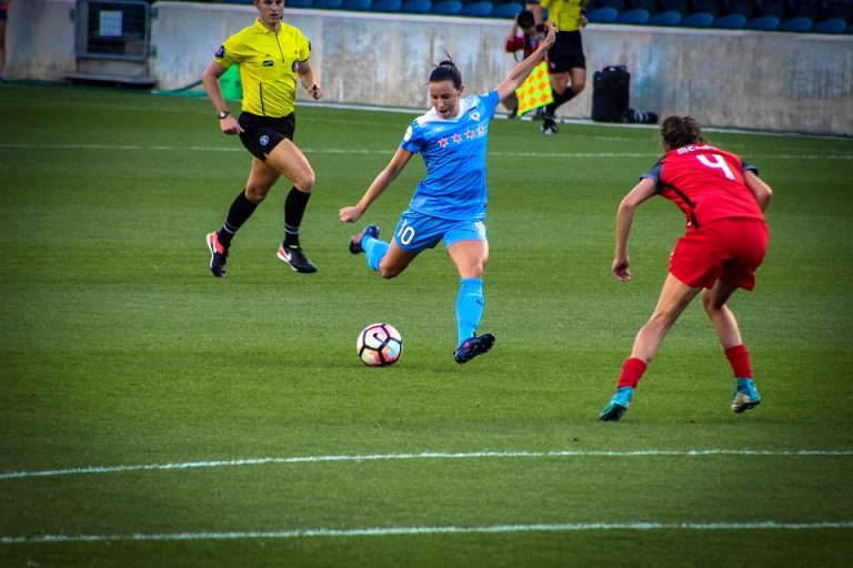 Balón de Oro ya se entregará también a mujeres futbolistas