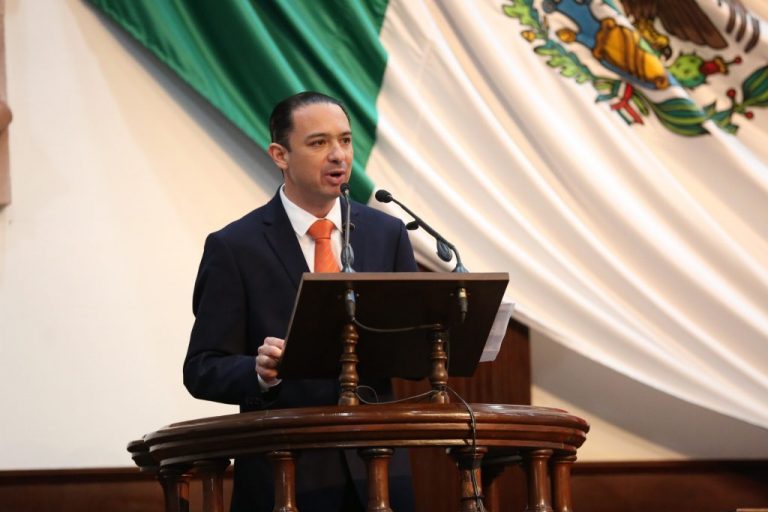 Presentan iniciativa para prohibir en Coahuila entrega de bolsas de plástico en comercios