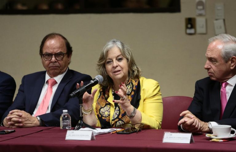 Realizan mesa de diálogo con el tema “prevención del suicidio”