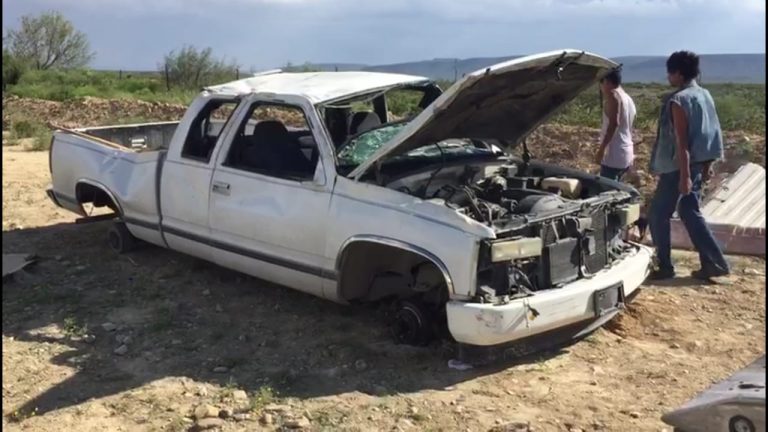 Un muerto y ocho lesionados deja volcadura en la carretera a Torreón