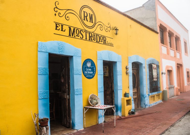 El Mostrador Turístico, una tienda de 100 años convertida en experiencia gastronómica