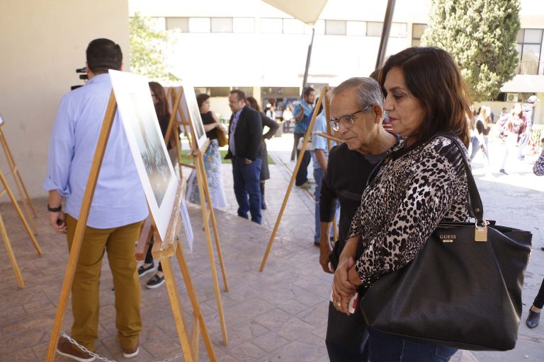 Presentan Alumnos de la Especialidad de Periodismo, Exposición Fotográfica “Fotorreportaje”