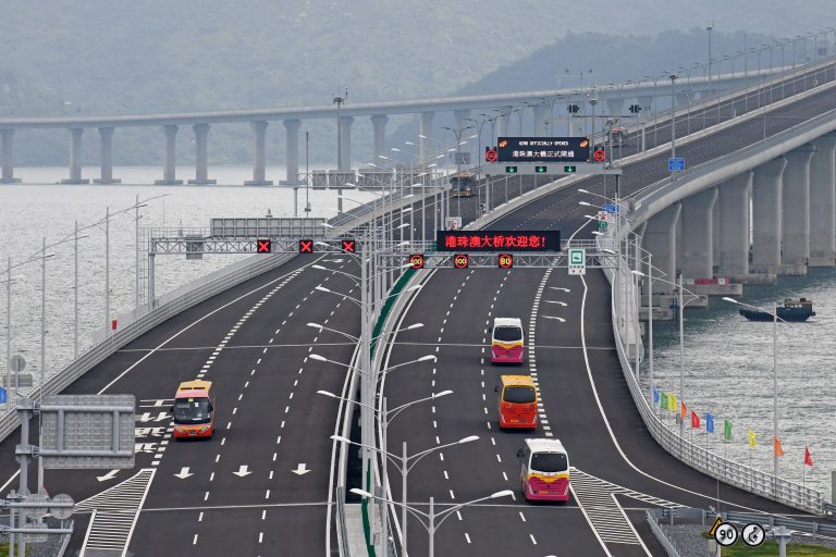 Abre China el puente más largo del mundo