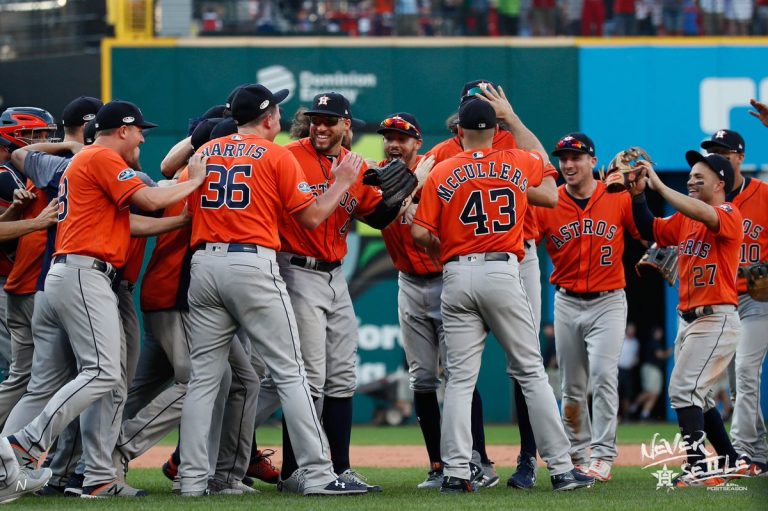 Astros avanzan a la Serie de Campeonato