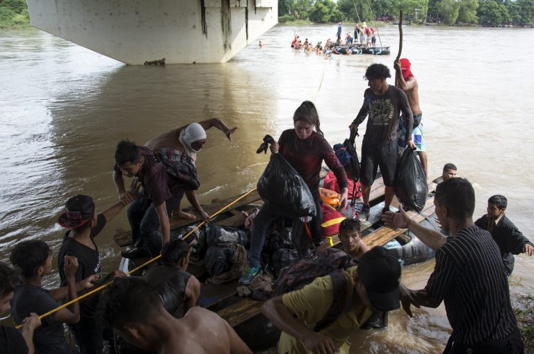 Exigen respetar Derechos Humanos de hondureños en su paso por México