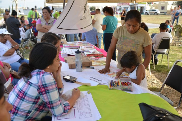 Lleva DIF de Ramos brigada de servicios a la colonia Analco