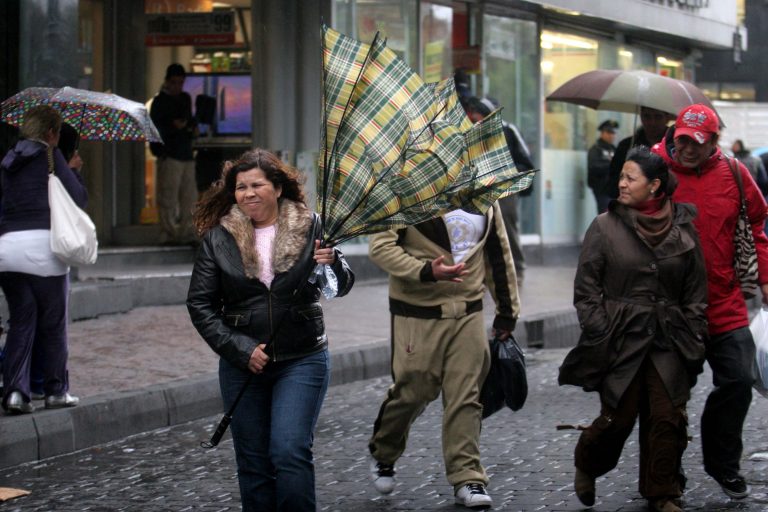 Seguirán las lluvias y el frio toda la semana; tome precauciones