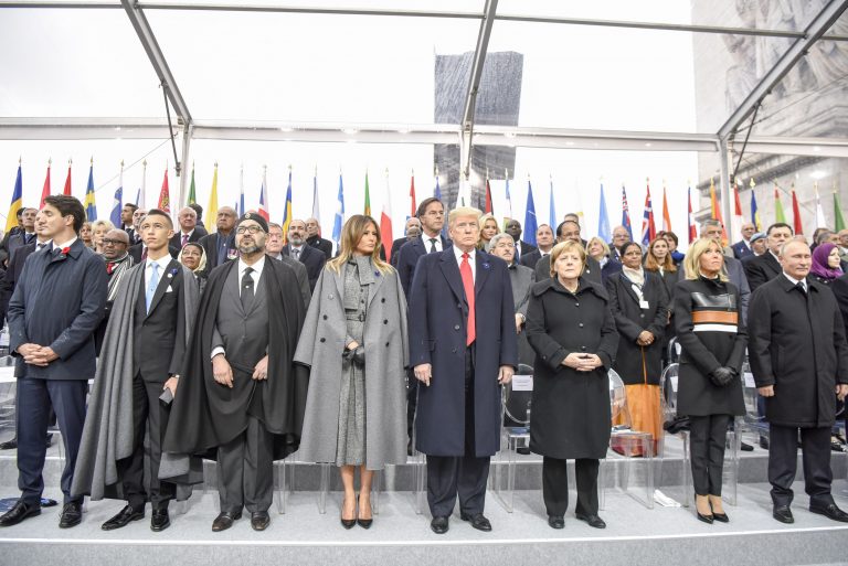 Líderes advierten sobre viejos demonios en Foro de París por la Paz 