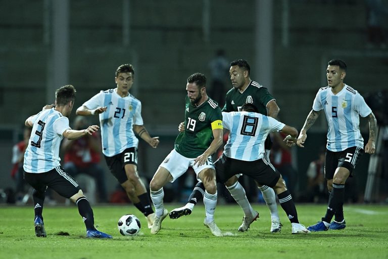 Pobre exhibición de la selección mexicana en el primer partido ante Argentina