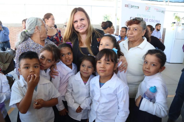 Fortalece gobierno de Coahuila desayunos escolares para población infantil