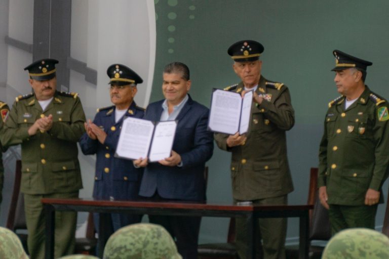 Inauguran Gobernador y Secretario de la Defensa el Hospital Militar de Torreón