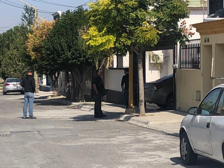 Hombre se quita la vida cortándose las venas; lo encuentra su esposa e hijos