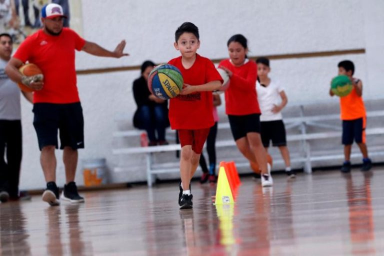 Tiene Saltillo Academia de Básquetbol para niños