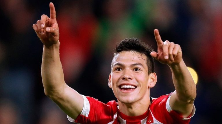 ‘Chucky’ Lozano, entre los 50 mejores futbolistas del mundo