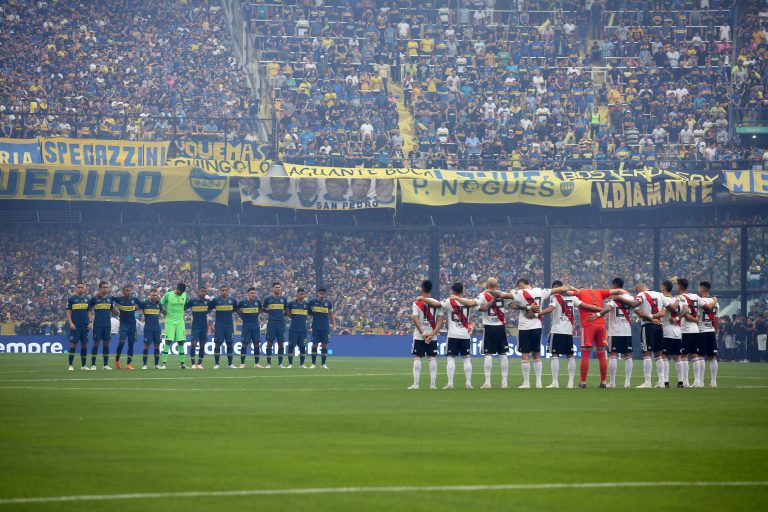 Clubes argentinos Boca y River buscan la gloria en Copa Libertadores 