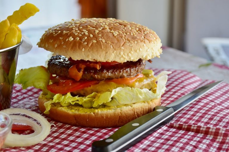 ¿Cuál es el precio medioambiental de una hamburguesa?