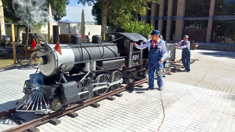 Inicia Festival Ferrocarrilero en el Archivo Municipal de Saltillo