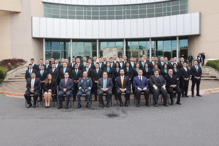 Preside Fiscal Ceremonia de Graduación del Programa de Formación Inicial para Agentes de la Policía de Investigación y Ministerio Público