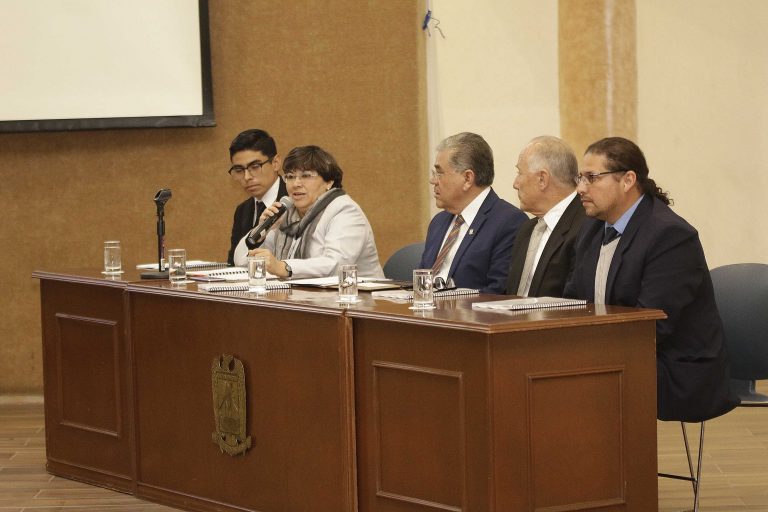 Rinde informe la directora de la Facultad de Trabajo Social de la UA de C