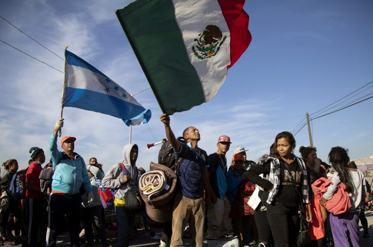 Tras enfrentamiento con Caravana Migrante Policía Federal resguarda Tijuana