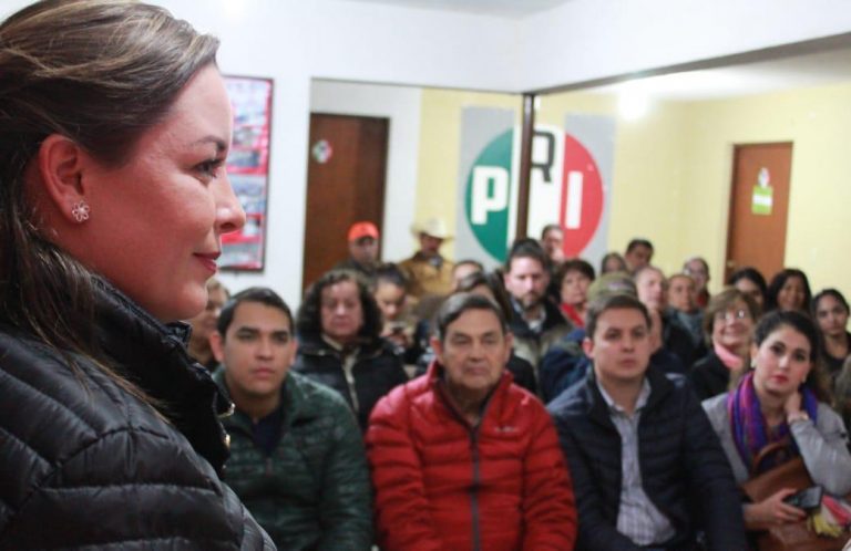 Trabajar en equipo con el gobernador, alcaldes y el presidente, compromiso de la senadora Verónica Martínez