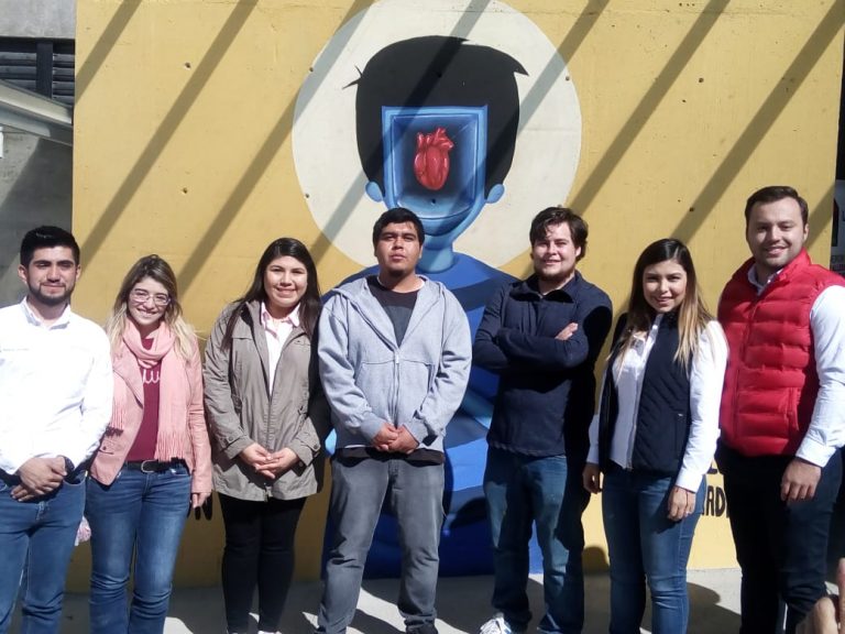 Jóvenes de coahuila expresan su arte a través de la pintura