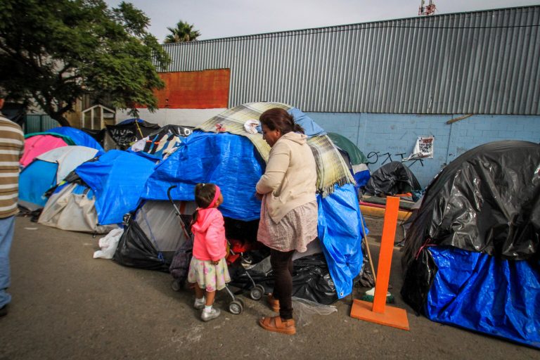 Asesinan y atacan a miembros de la caravana migrante en Tijuana