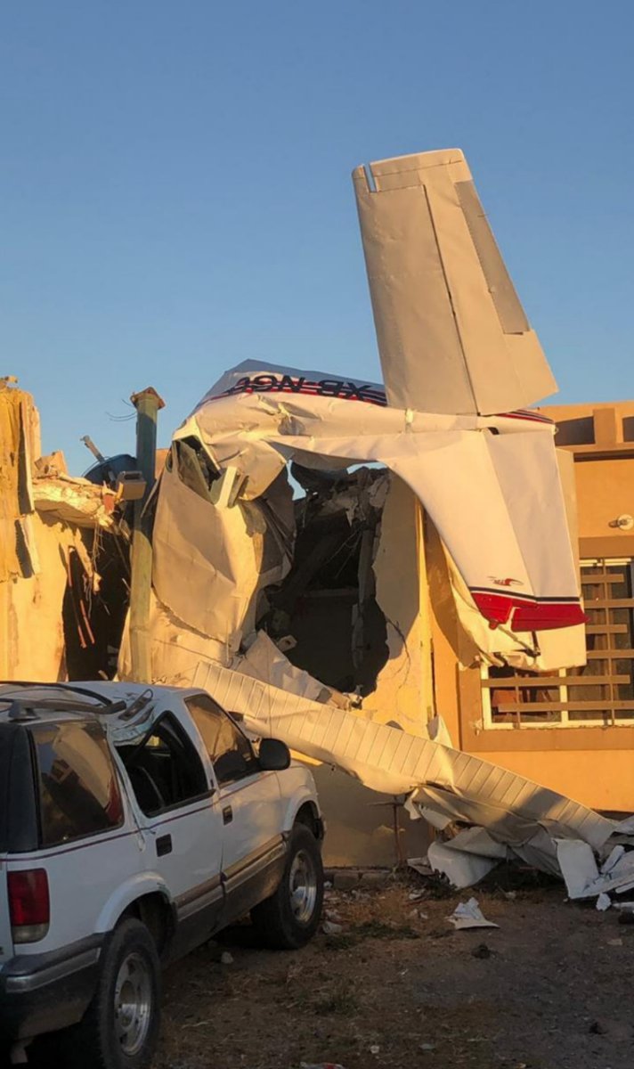 Cae avioneta sobre una casa en Culiacán, Sinaloa