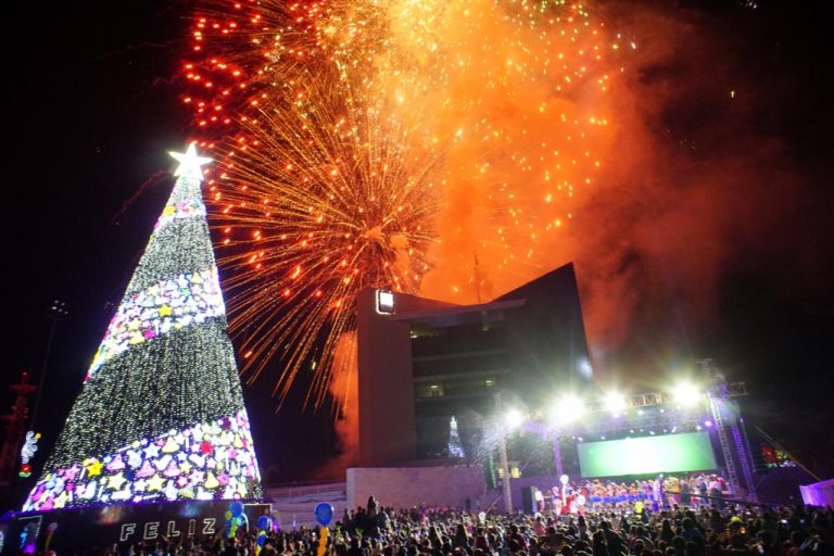 De la mano del Gobierno y DIF Coahuila llega la magia de navidad a Torreón