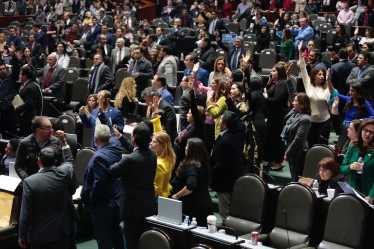 Diputados aprueban en lo general la Ley de Ingresos