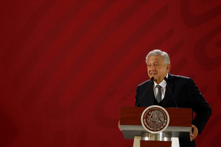 Gobierno de AMLO anuncia acuerdo para reducción en comisiones de las Afore