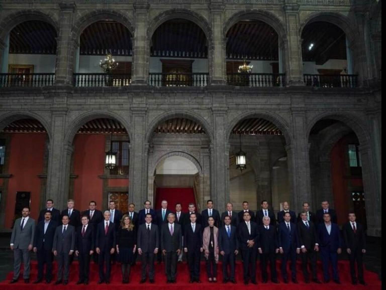 AMLO y Conago acuerdan que superdelegados no participarán en mesas de seguridad