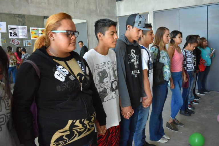 La Madriguera imparte taller vivencial “Amando a la Vida y Prevención del Suicidio”