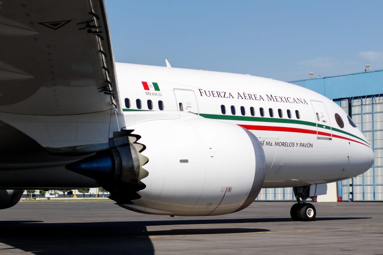 México perdería hasta 137 millones de dólares con venta del avión presidencial: estudio