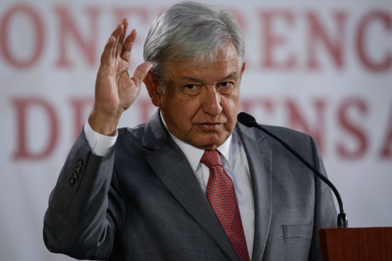 Robo de combustible será delito grave: López Obrador