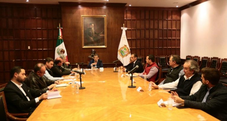 Trabajan Gobierno de Coahuila y gasolineros para mejorar abasto de combustible