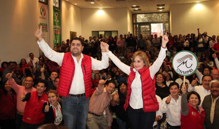 Se registra Azucena Ramos para buscar la presidencia del PRI en Saltillo