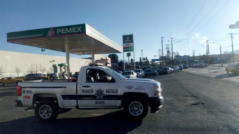 Brindan Riquelme y Manolo apoyo a Pemex