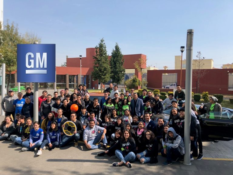 General Motors acompaña a más de 300 jóvenes por 13° ocasión en el arranque de la competencia mundial de robótica FIRST